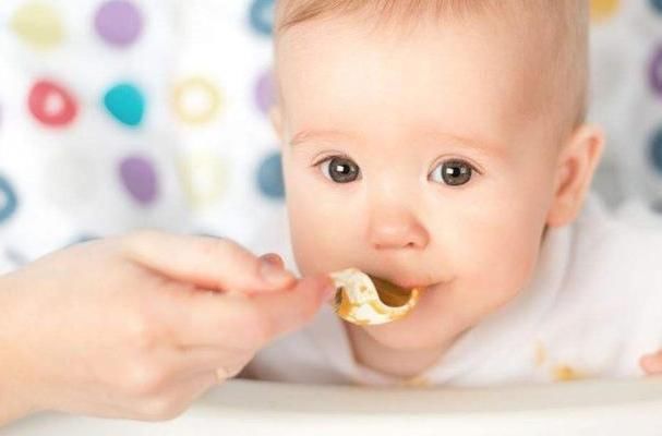 米粉|给宝宝喂米粉，家长常犯4个错误，自以为对宝宝好，其实伤害不小