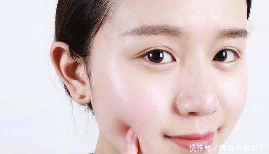 维生素E和它一起敷脸，使用7天美白祛斑，还能淡化细纹！