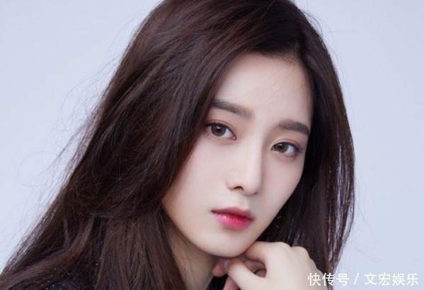 路透照|姜贞羽,徐艺洋因祸得福,人气资源样样不差,弯道超车硬糖少女