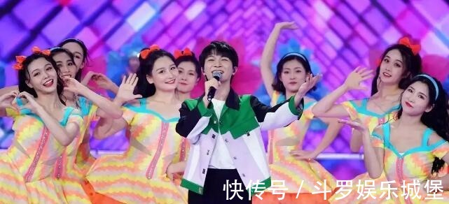 十一晚会收视率出炉!没有流量明星,电视台的收视率不降反升