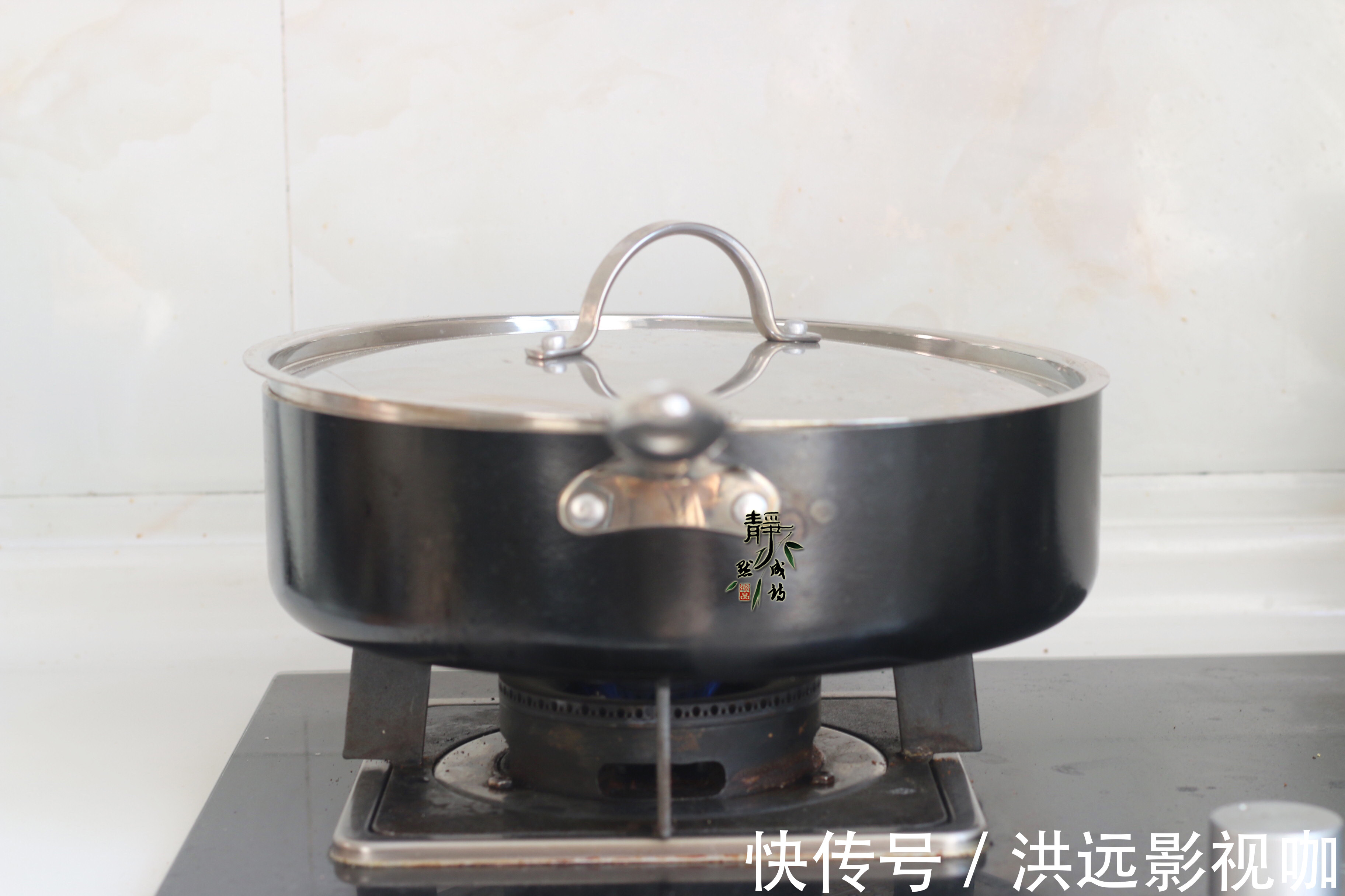 粗粮|不用早起也能吃到，粗粮发面早餐饼，加点菜叶如此煎，味道真是好