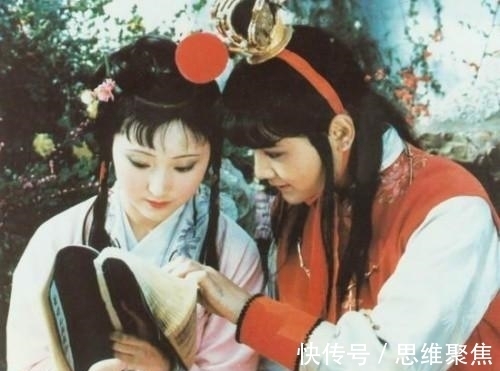 薛宝钗@红楼梦:才貌双全的薛宝钗,为何输给林黛玉?赵敏给出了正确答案