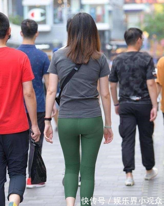 穿搭 打底裤才是穿搭主角,版型风格精致轻柔,时髦个性!