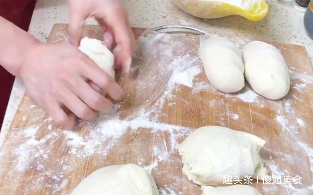 蒸馒头时,不要直接加酵母,教你3个小技巧,馒头又白又软又香!