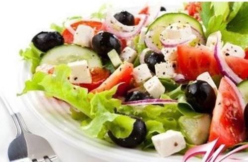 食物|患有宫颈糜烂的女性，4类食物再想吃也必须忍住，子宫会感激你的