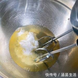蛋糕|电饭锅版早餐蛋糕做法，做法简单，美味营养，吃不够，动手试试吧
