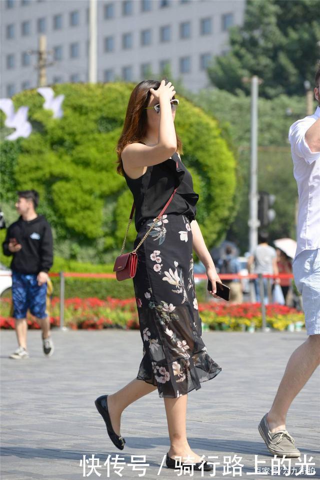 出自己|男生不爱看,女生却很喜欢的一款“豆豆鞋”,你有什么看法