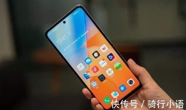 vc|iQOO Z5怎么样外观颜值高,性能续航屏幕表现均出色!
