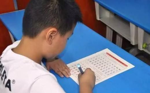 兴趣|李玫瑾:12岁前别给娃报这2种兴趣班,浪费钱,脑力训练才是关键