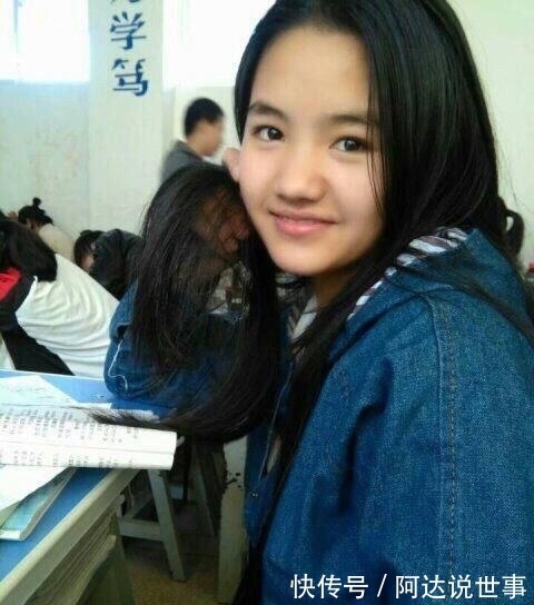 《變形記》中的農(nóng)村女娃李勒優(yōu),被城市哥哥收養(yǎng)后,過(guò)得還好嗎?