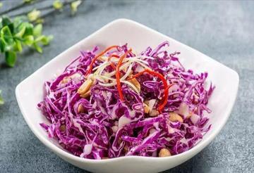 鲟鱼|美食推荐:金橘狗肉煲、甘蓝拌青椒丝、豉椒鲟鱼制作方法