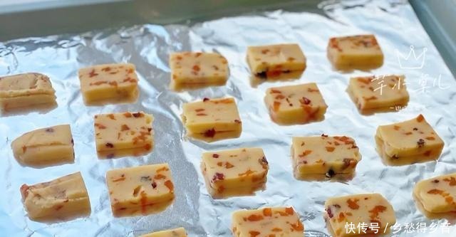烘焙界最亲民的小甜品,拯救新手小白的自信心,仔细看完你就会做