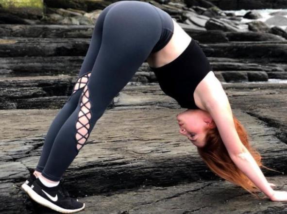 消除疲劳|利用好闲暇时间,每天5分钟瑜伽,瘦身塑形练出好身材