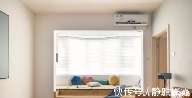 阳台上|阳台不要傻傻装推拉门了，聪明人更喜欢这种设计，后悔当初没察觉