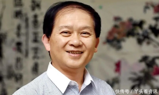 包俊宜$“丑书”早已看腻,他的字才是“真正的书法”,曾获全国一等奖