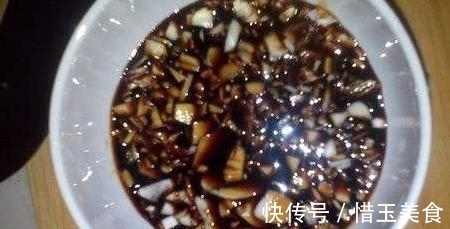 猪肉馅饺子|吃饺子时,酱油醋早过时了,会调这三种“蘸料”的人,才是真吃货