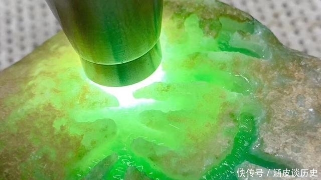 真假|如何鉴定出翡翠原石的真假与辨别翡翠原石的好坏?