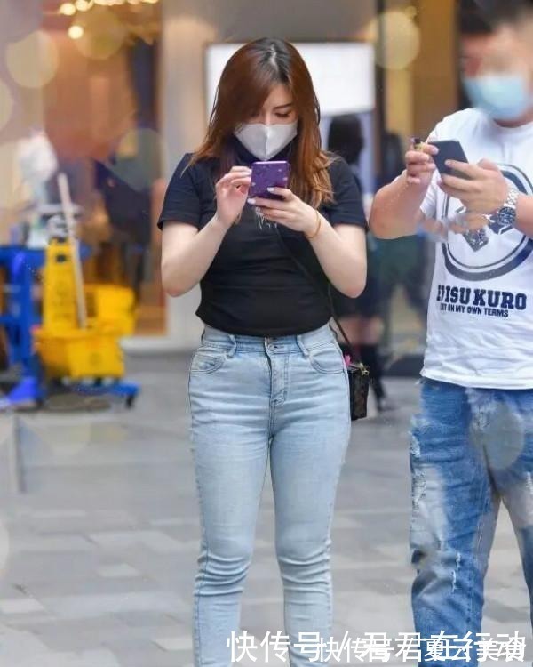 中性|瑜伽裤的打扮谁穿都美，展现高挑显瘦身材，打造时尚潮流感