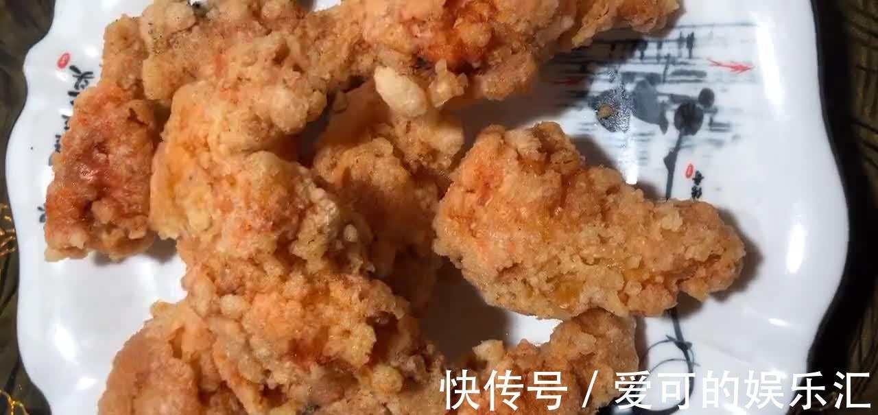 炸鸡翅时,加上2种调味料,外脆里香风味独特,再也不去外头买!