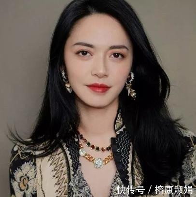 黑长直发型 女人过了50就放弃“黑长直”吧！换上这5种发型，阿姨变回姐姐