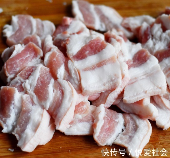 好吃|做粉蒸肉,别直接上锅蒸!大厨教你3窍门,肉质香嫩不油腻,好吃