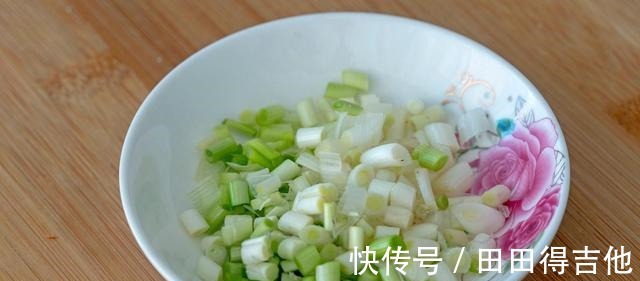 成本|不用烤箱不发面,教你自制6款早餐,成本不到10元,一周不重样!