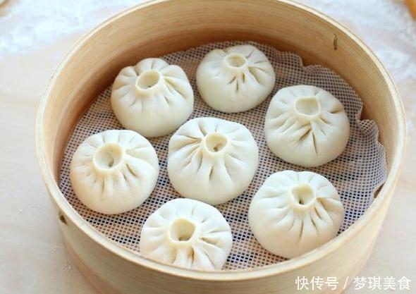 奶奶蒸的包子,一口气吃5个,比“狗不理”还香!亮点在于肉馅