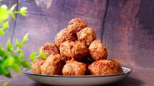 冬季，遇到这芋头别手软，教你最好吃的做法，外酥里嫩