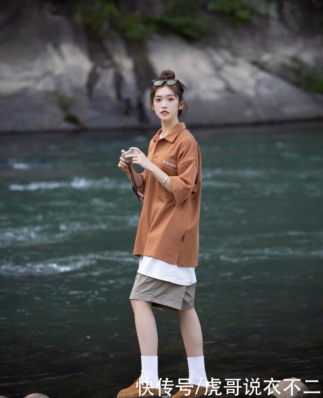 t恤|小个子瘦女孩的宽松搭配套路，甜系盐系随意切换，加倍的亮眼