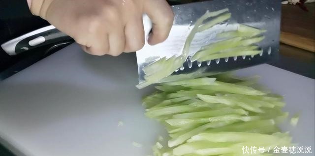 小孩每天多吃它,促骨骼生长身体棒,香脆爽口特好吃,比肉还香