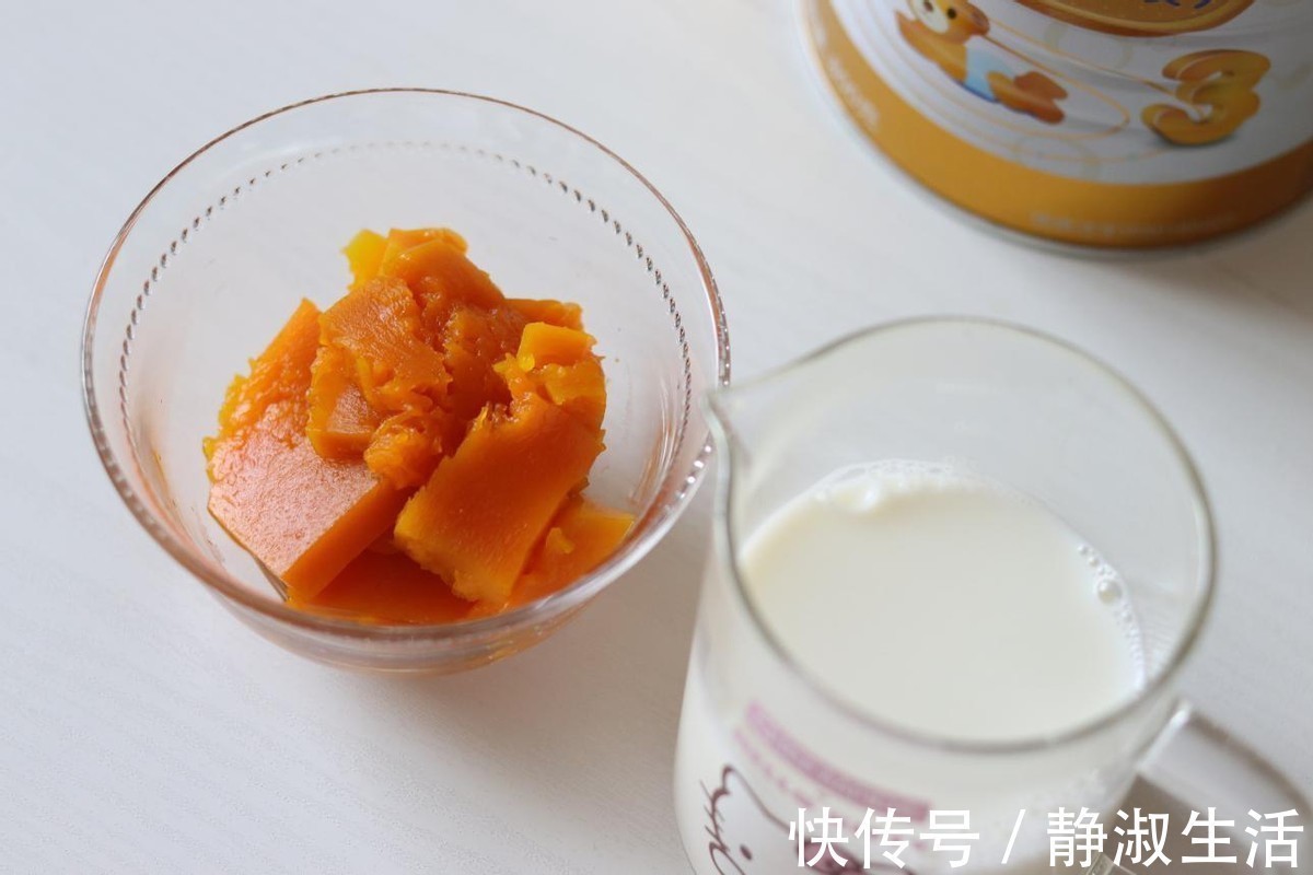 用南瓜来做饮品,连牛奶的味道都变得更加清甜,入口香醇