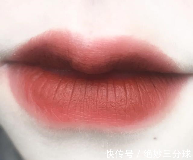 唇部|涂口红有这几点,真的很掉价!大牌热门色也没用,显黑又劣质!