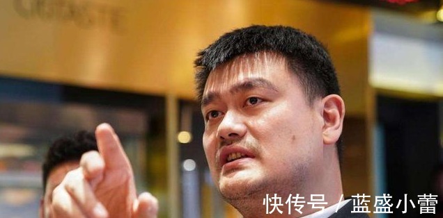 广东男篮|易建联宣布寒心决定,姚明不再退让,中国男篮一哥生涯迎拐点!