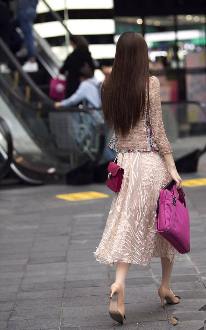 淑女|什么是淑女范儿辣妈完美诠释出来了吧,美艳无比