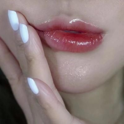 嘴唇|女生有这3大“坏习惯”,会让你的嘴唇越变越“丑”,中一条也不行