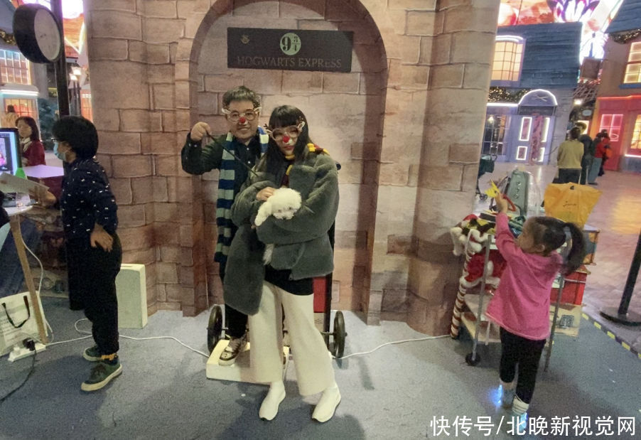  可玩|经典场景可看可玩，颐堤港变身哈利·波特“魔法世界”