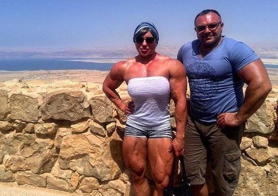 娜塔莉亚|俄罗斯最强壮的女人,臂围接近半米,婚后生活更让人难以置信