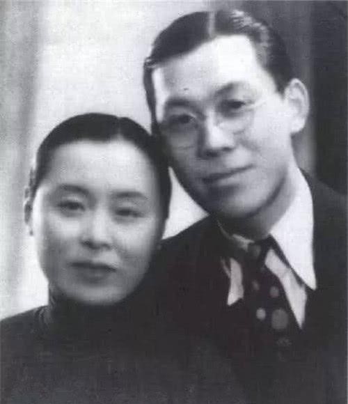 裹脚|民国最好哥哥,妹妹哭着不愿意裹脚,哥哥放狠话:不裹了,嫁不出去我养