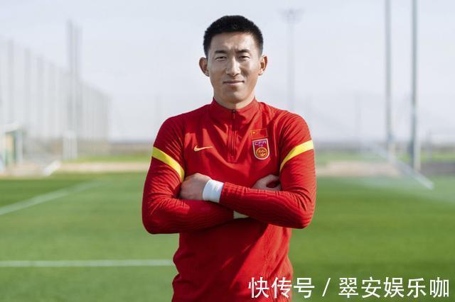 国家队|国足名单出炉李铁再遭质疑:三月零出场门将入选,助攻王不要?