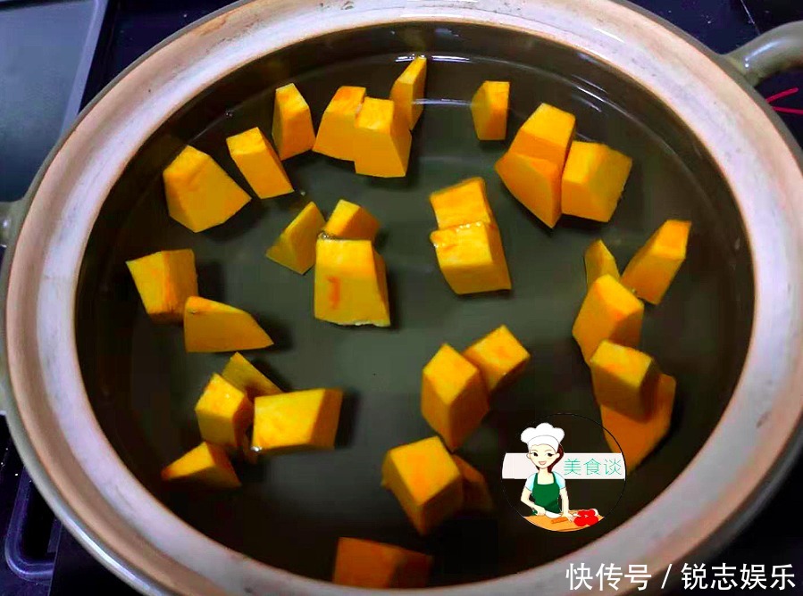 冷天多喝粥，小米搭配此一起煮，软糯清甜还养胃，大人孩子都爱喝