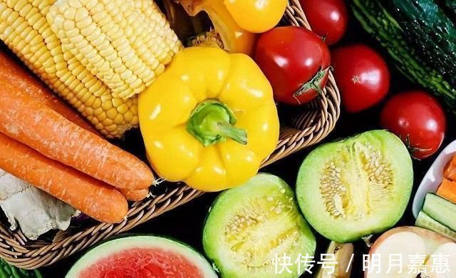 玉姐|孩子个子矮体重轻,越补越干瘦医生是积食,做好这3件事就行