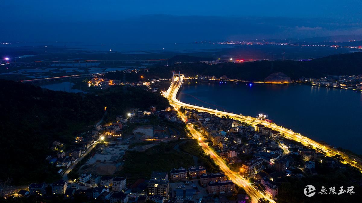 夜景|航拍新城夜景，都说美呆了！