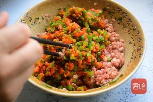  腊月必吃这个馅的饺子！比韭菜香比猪肉鲜，爽嫩开胃吃2盘都不够