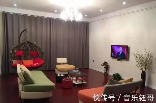 自建房|闺蜜家的自建房才花50W,还带私人花园、鱼塘,我真不信!