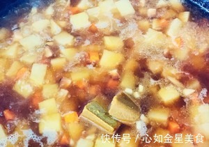 比肉好吃的素菜菜谱，咖喱土豆，简单美味营养，超下饭，适合夏天！