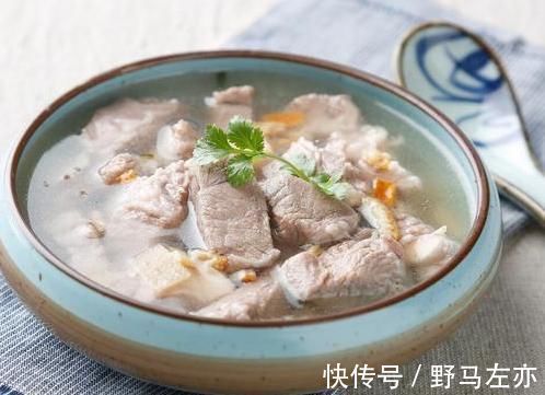 羊汤|炖羊肉汤时,牢记“2放2不放”,炖出来的羊汤鲜美,羊肉鲜香