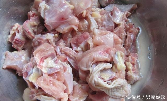 这菜不能隔夜吃,放冰箱也不行,家有老人要注意,早知道早受益!
