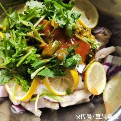 最爱的柠檬百香果泡鸡爪|#夏日开胃餐#夏天最爱的柠檬百香果泡鸡爪