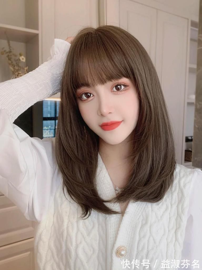 烫发|2021最新流行的几款发型!建议你们最好不要做,因为太显脸小