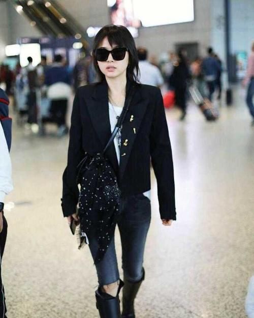 大长腿|绿色毛衣配铅笔裤个性保暖，显高洋气，很适合日常穿搭